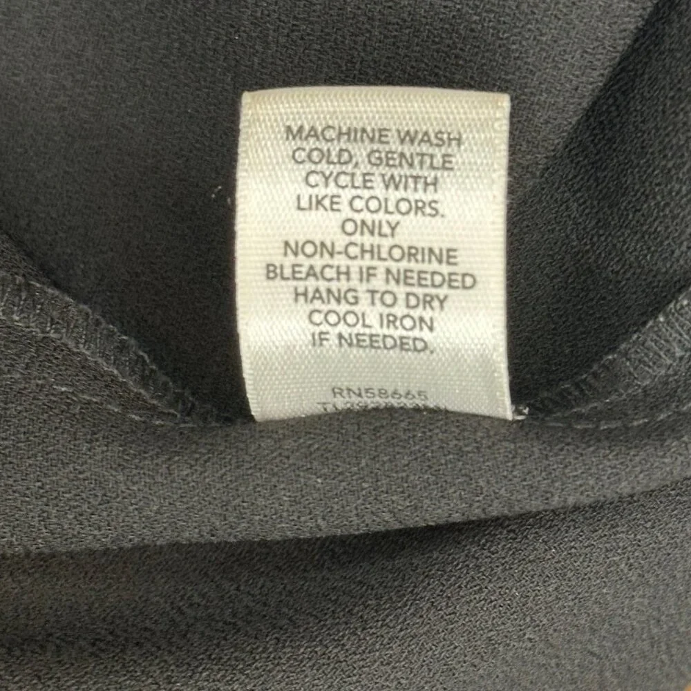 Tildon Black Sleeveless Racerback Shift Dress  - Size Small